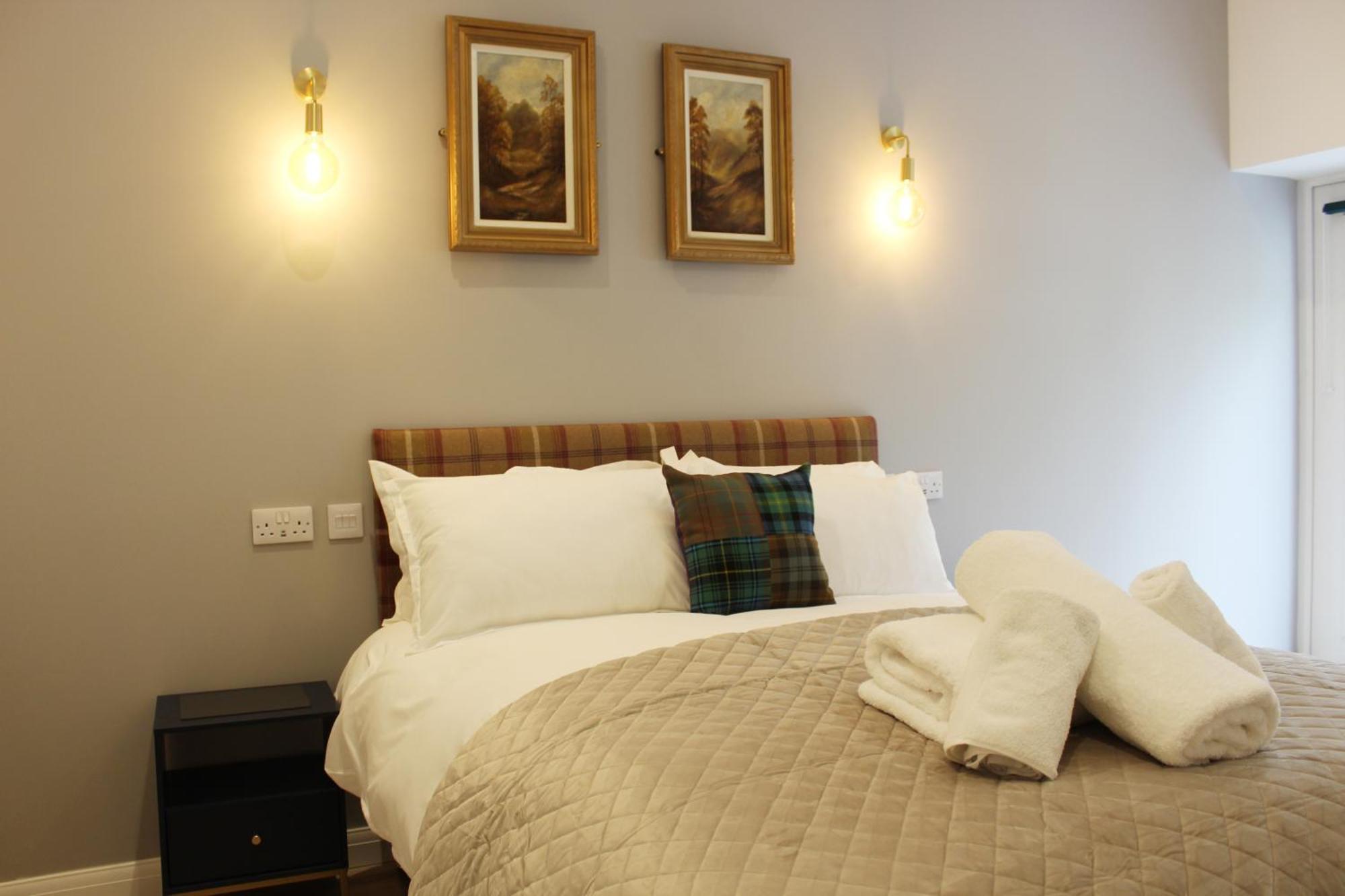 Conon Hotel ディングウォール エクステリア 写真